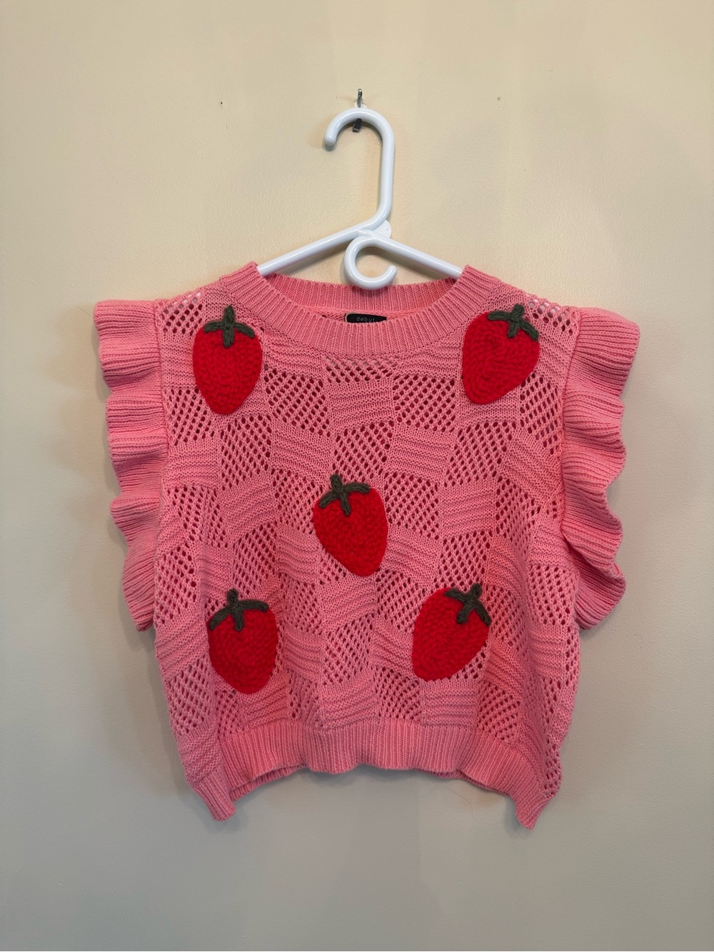 NWT Debut Strawberry Pink Knit Ruffle Top
